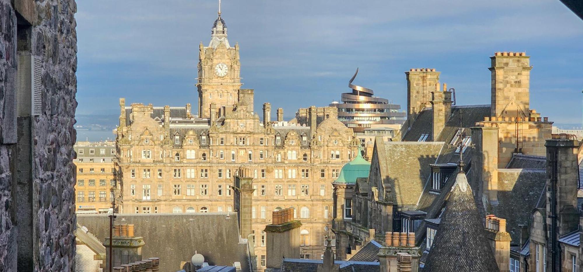 Royal Mile - Bright 2 Bedroom Apartment Edinburgh Exterior photo