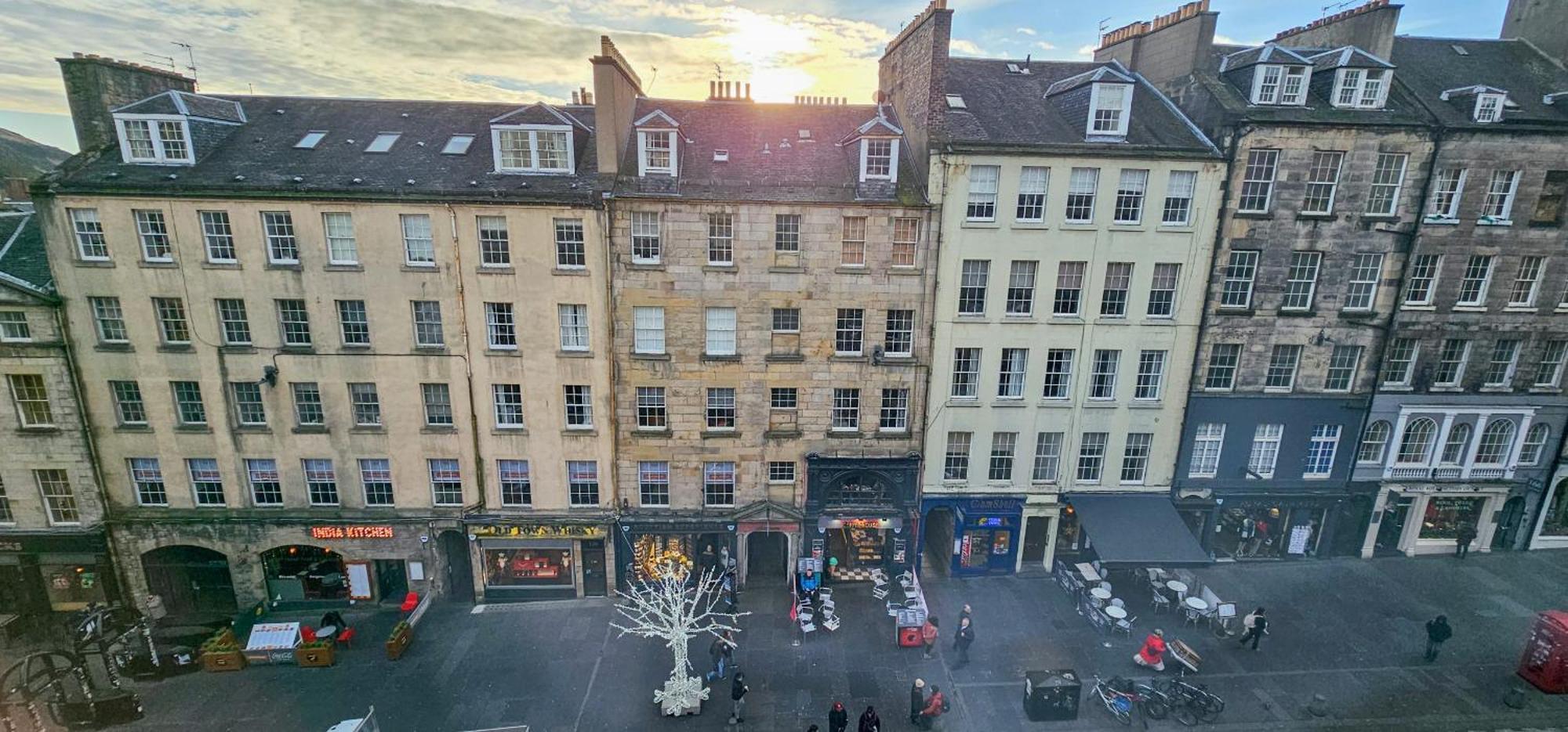 Royal Mile - Bright 2 Bedroom Apartment Edinburgh Exterior photo